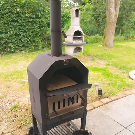 6p Vip Met Royale Tuin En Hottub 110