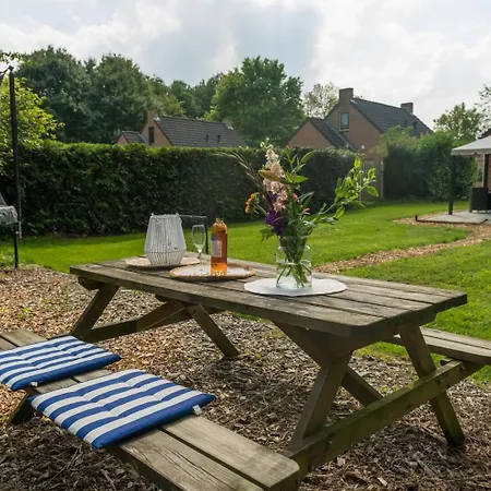 Goldenescape 6p Vip Met Royale Tuin En Hottub 110 * Ewijk