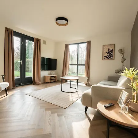 Goldenescape 6p Vip Met Royale Tuin En Hottub 110 Ewijk