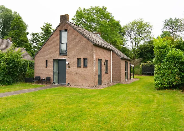 Goldenescape 6p Vip Met Royale Tuin En Hottub 110 * Ewijk