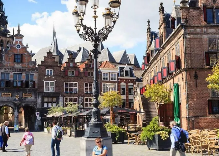 בית נופש Goldenescape 6p Vip Met Royale Tuin En Hottub 110