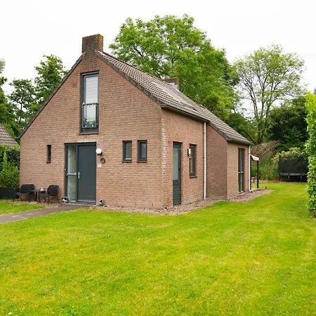 Goldenescape 6p Vip Met Royale Tuin En Hottub 110 * Ewijk