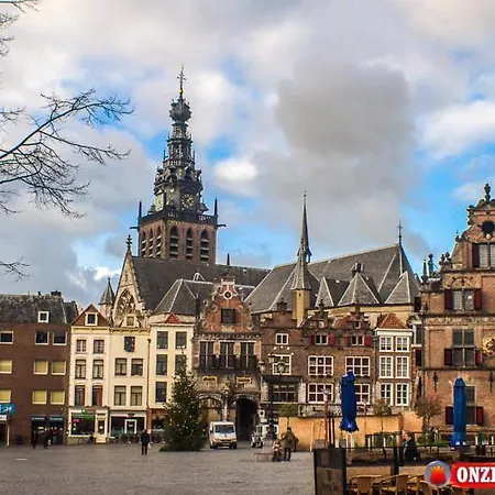 Vakantiehuis Goldenescape 6p Vip Met Royale Tuin En Hottub 110 Ewijk