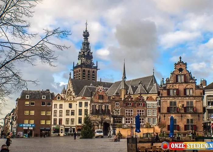 بيت للعطل Goldenescape 6p Vip Met Royale Tuin En Hottub 110 Ewijk