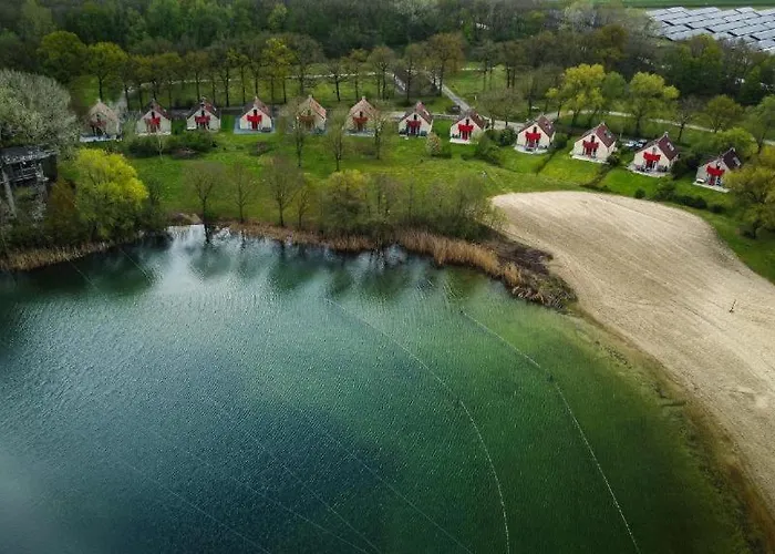 Goldenescape 6p Vip Met Royale Tuin En Hottub 110 بيت للعطل *