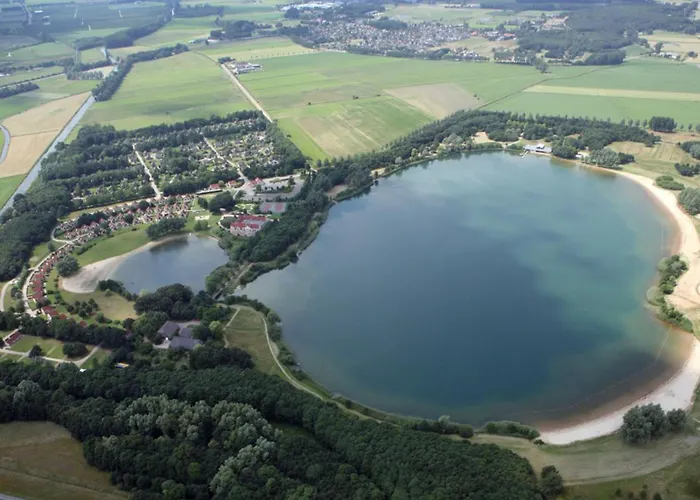 Goldenescape 6p Vip Met Royale Tuin En Hottub 110 بيت للعطل Ewijk