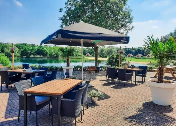 بيت للعطل Goldenescape 6p Vip Met Royale Tuin En Hottub 110